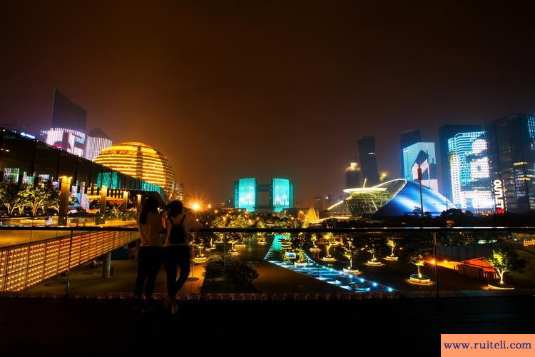 日新月异的异是什么意思