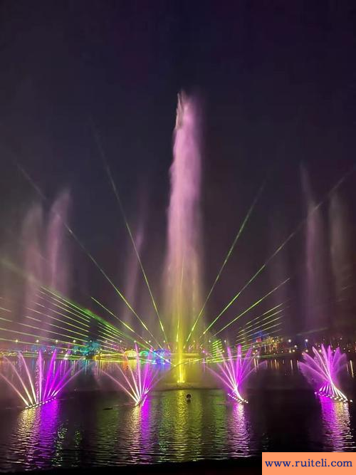 描写音乐喷泉的句子