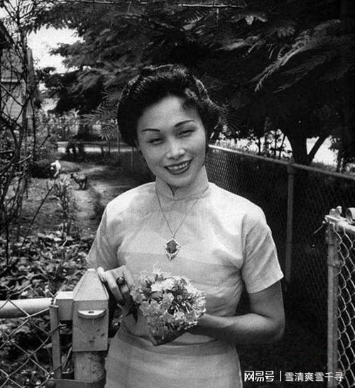 蒋友梅(蒋友梅洋老公)